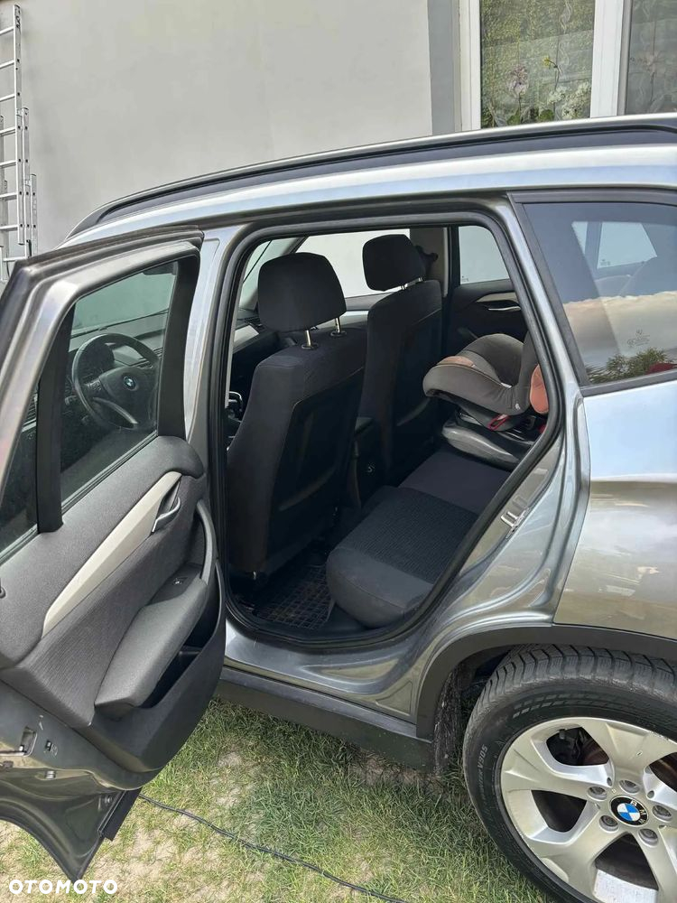 BMW X1 xDrive20d - 9