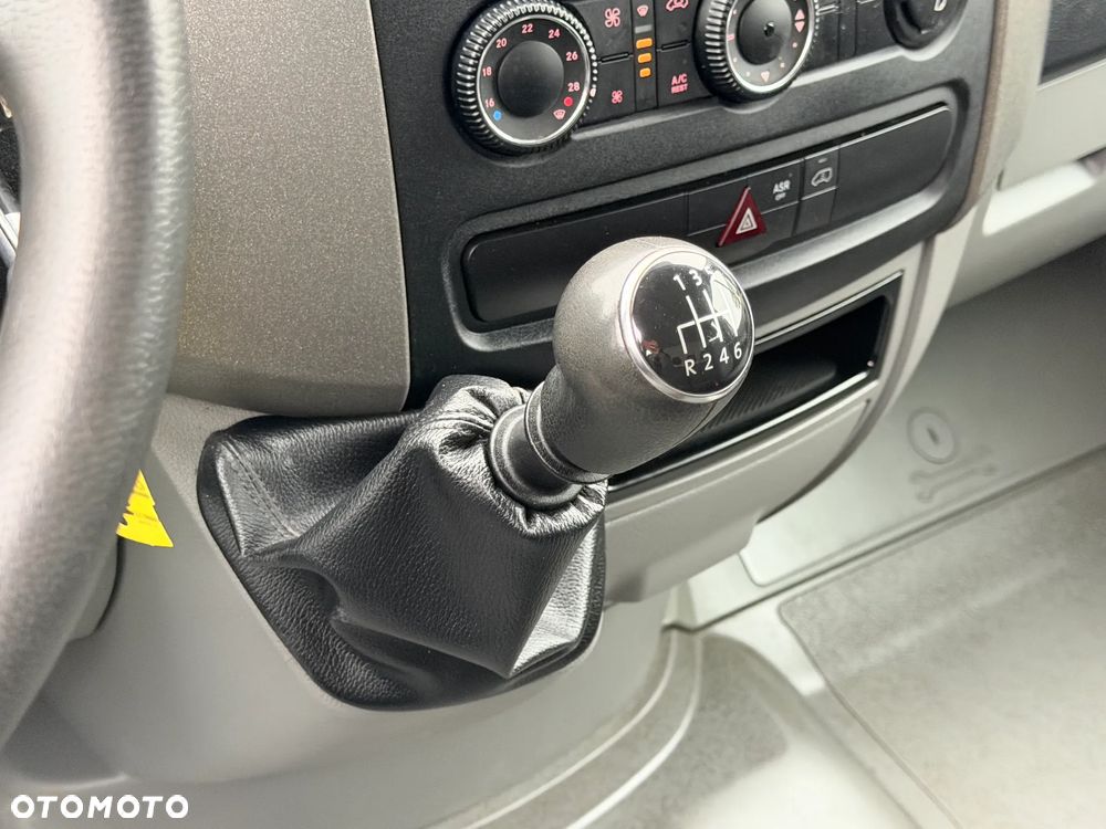 Volkswagen CRAFTER - 38