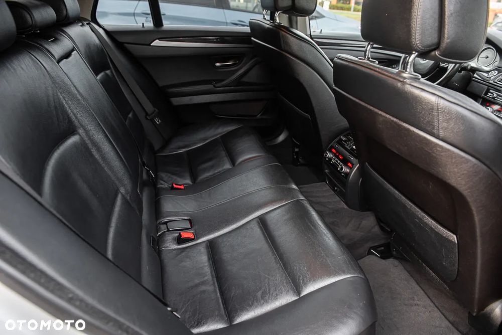 BMW Seria 5 - 33