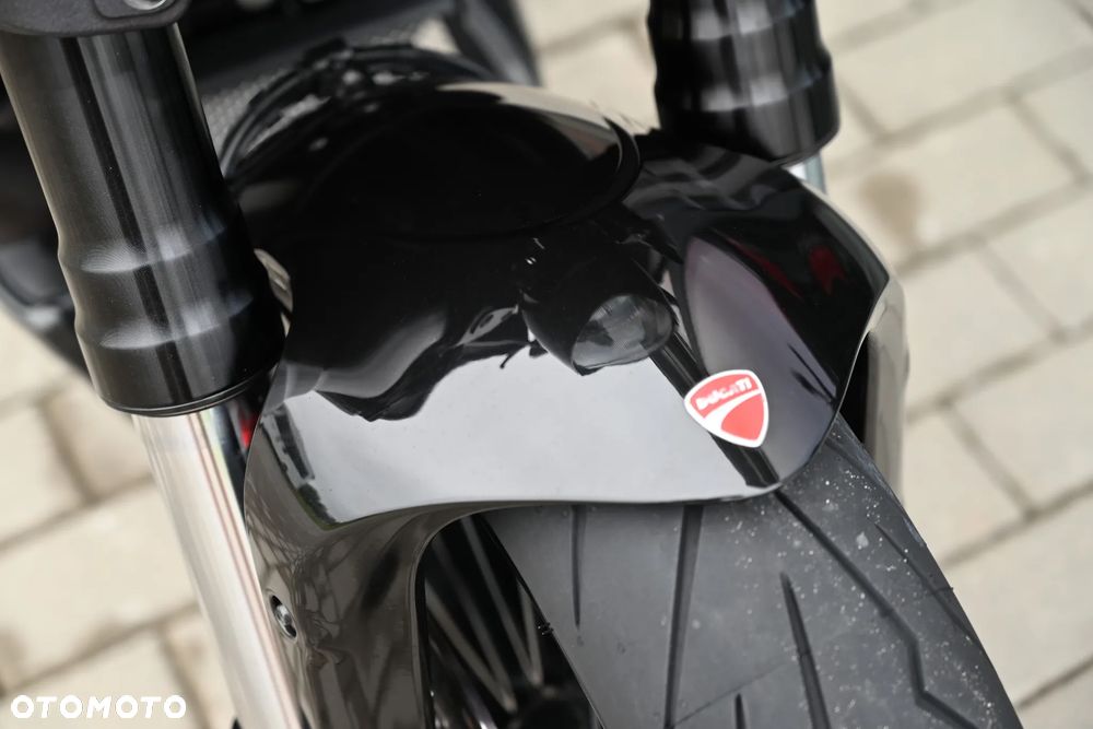 Ducati Diavel - 13