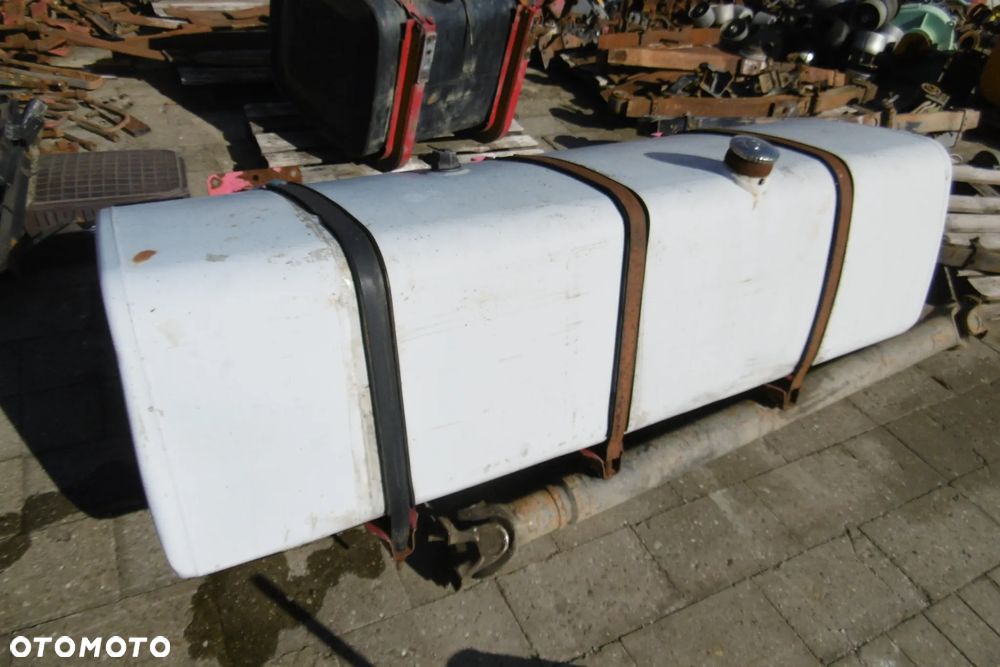 Zbiornik paliwa Man F2000 TGA - 3