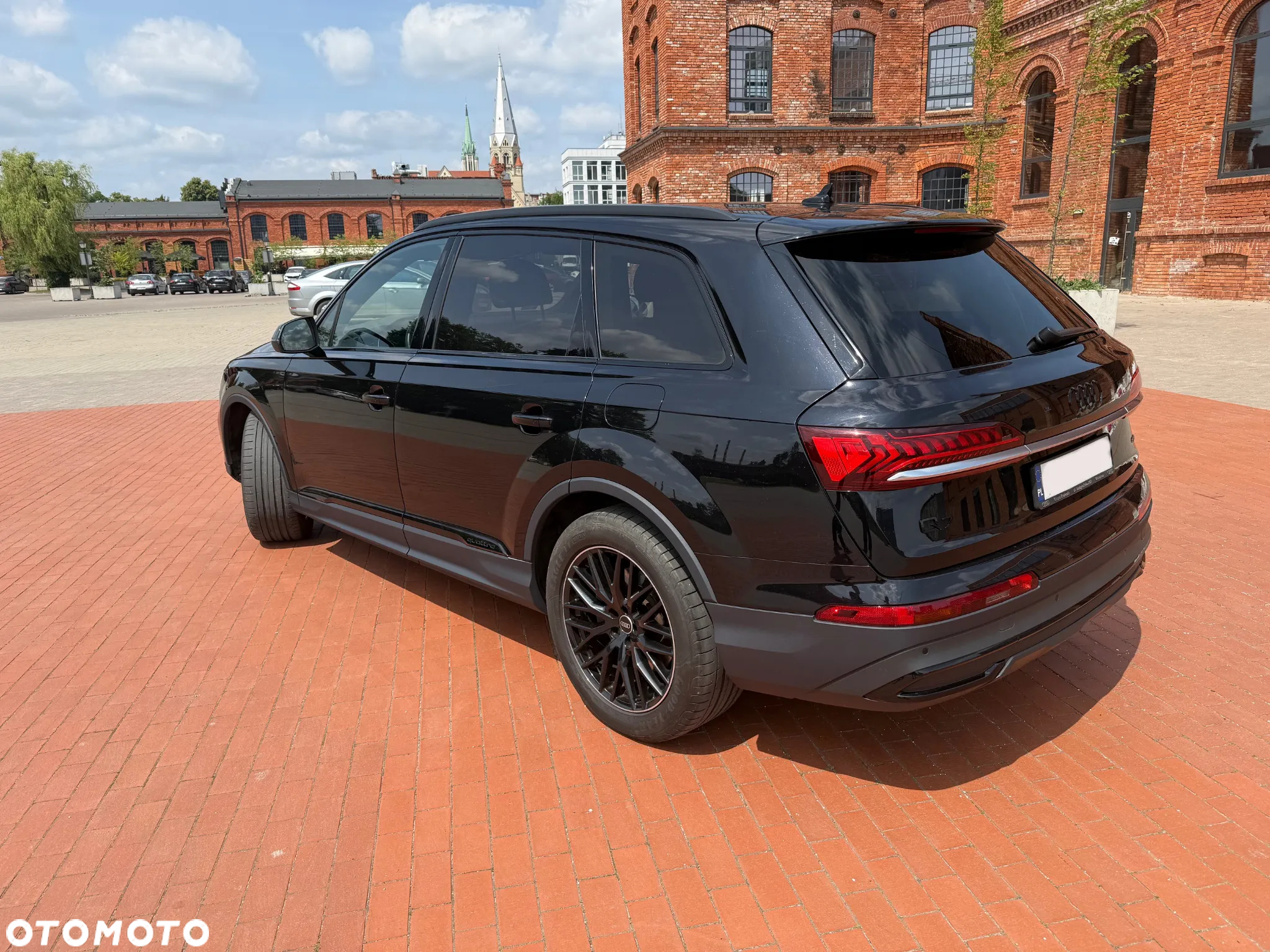 Audi Q7 55 TFSI e Quattro S Line Tiptr - 3