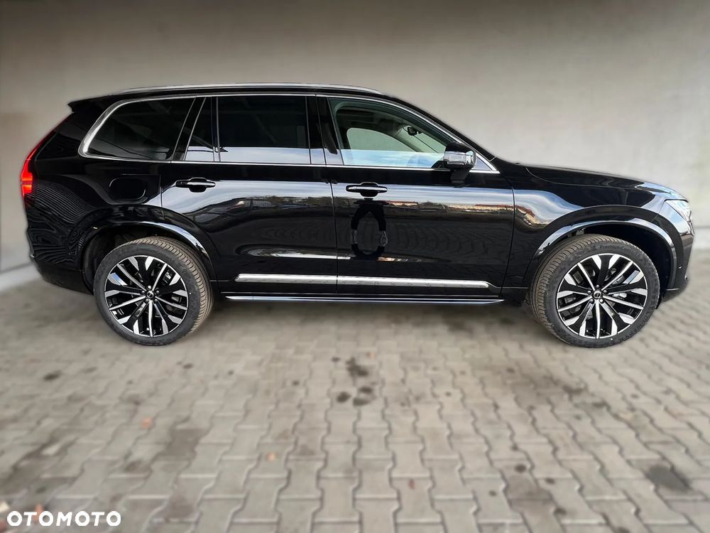 Volvo XC 90 - 9