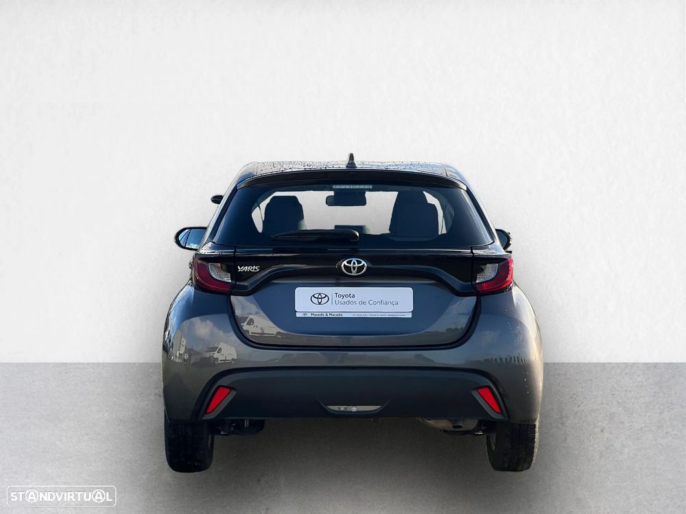 Toyota Yaris - 4