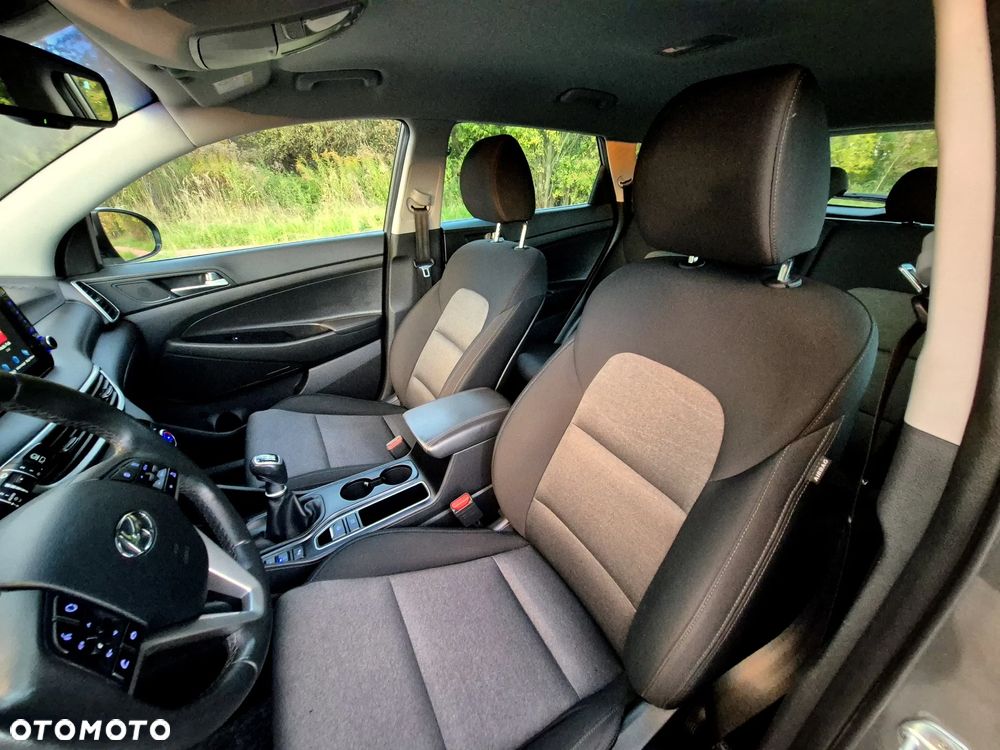 Hyundai Tucson 1.6 GDI BlueDrive Comfort 2WD - 26