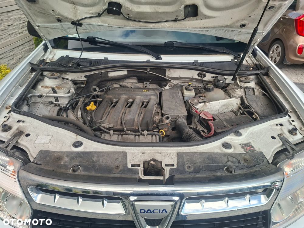 Dacia Duster 1.6 Laureate - 12