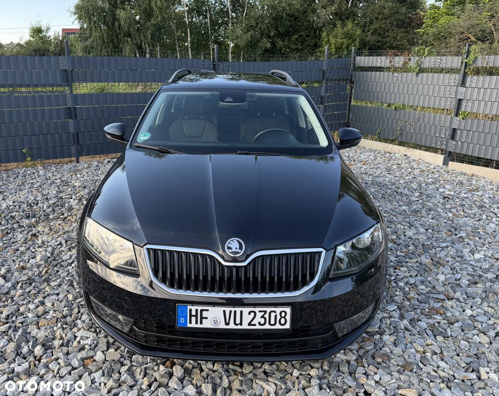Skoda Octavia 2.0 TDI DSG Premium Edition - 11