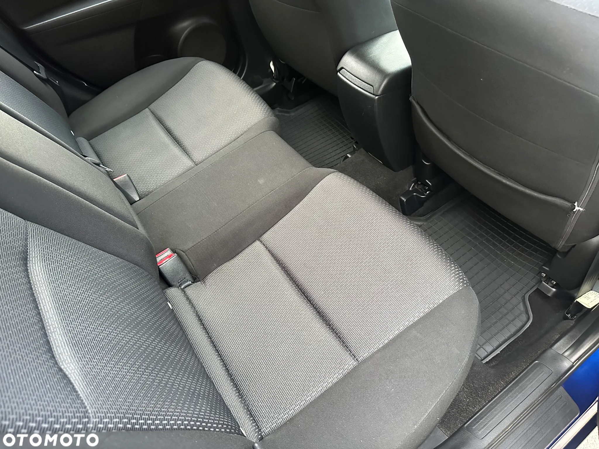Mazda 3 2.0 Exclusive + - 18