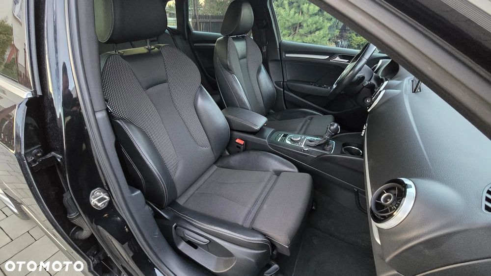 Audi A3 Sportback 2.0 TDI S tronic S line Sportpaket - 15