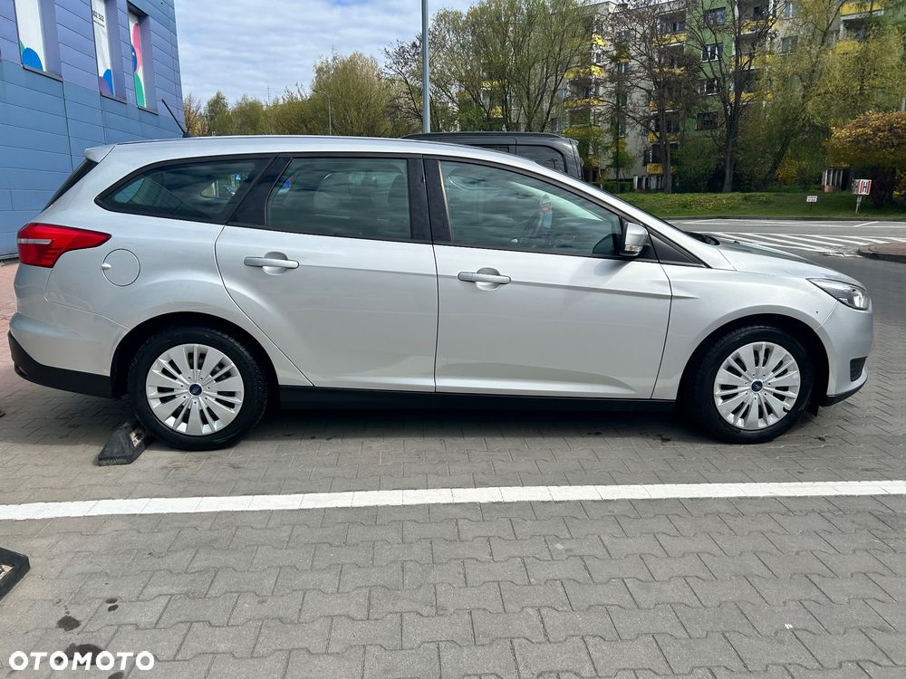Ford Focus 1.5 EcoBlue Trend - 4