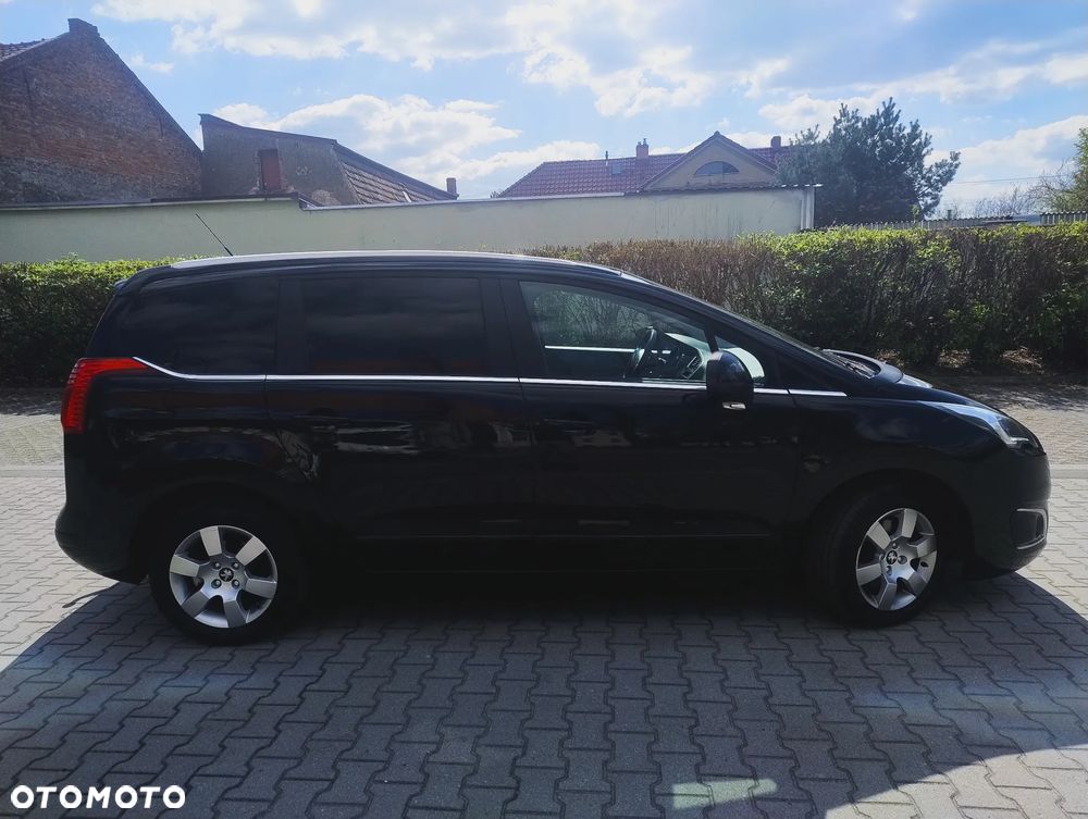 Peugeot 5008 2.0 HDi Family 7os - 2