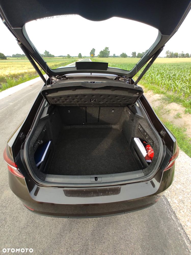 Skoda Superb 2.0 TDI Ambition DSG - 5
