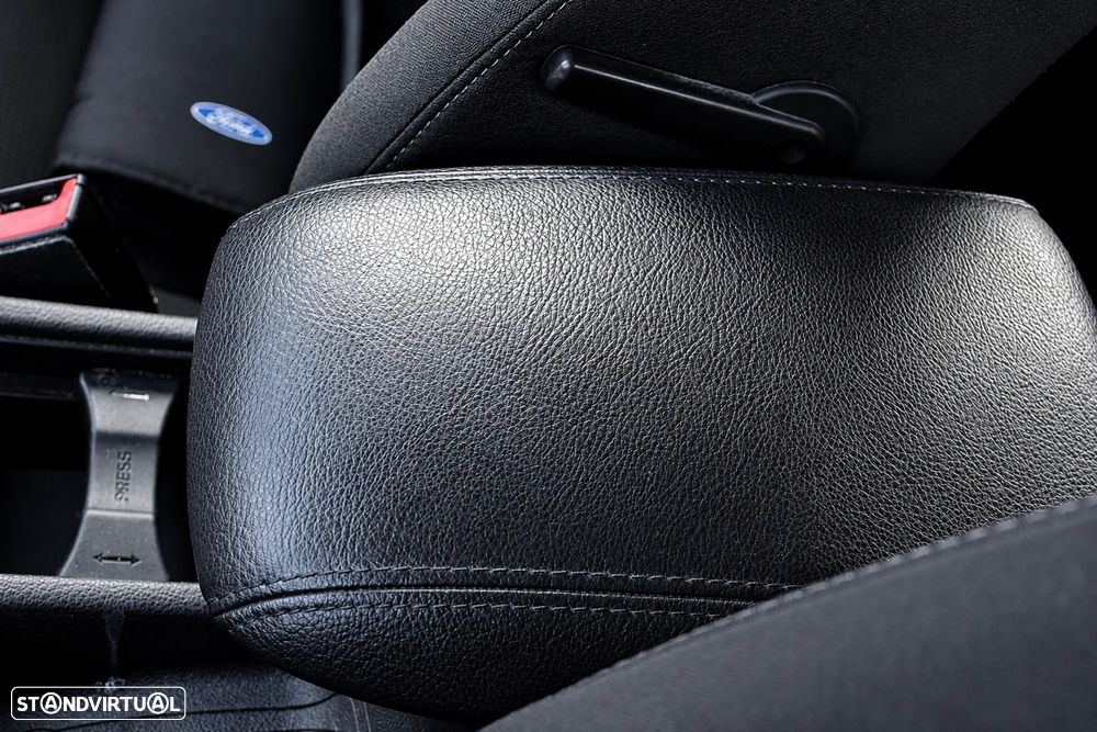 Ford Focus 1.0 EcoBoost S&S ACTIVE DESIGN - 11