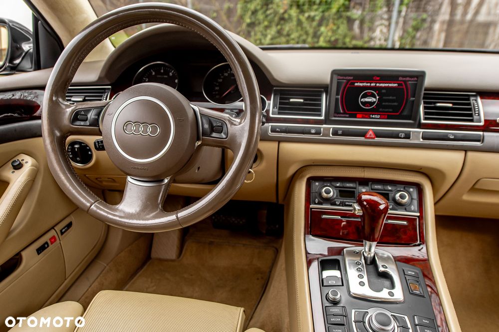 Audi A8 4.2 Quattro - 18