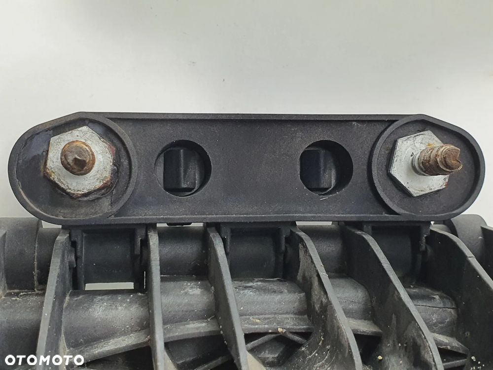 LAMPA PRAWA REFLEKTOR KIERUNKOWSKAZ  IVECO EUROCARGO - 15