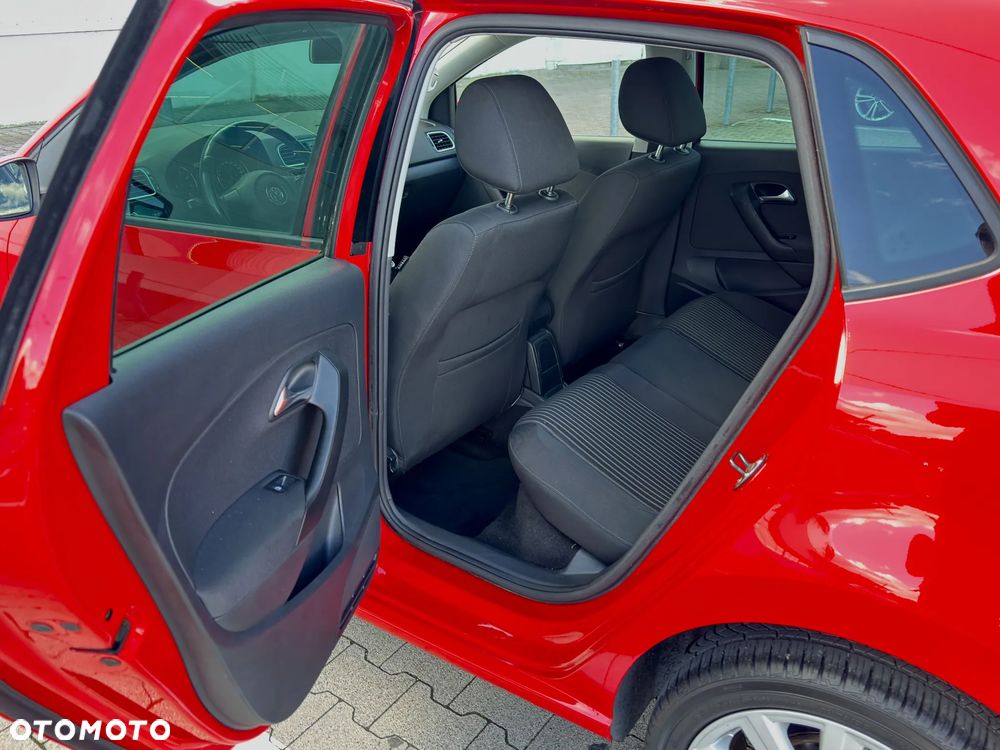 Volkswagen Polo 1.4 16V Highline - 24