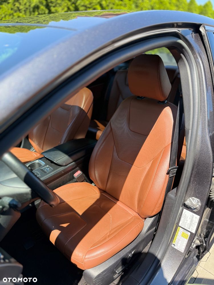 Ford Mondeo 2.0 Hybrid Titanium - 17