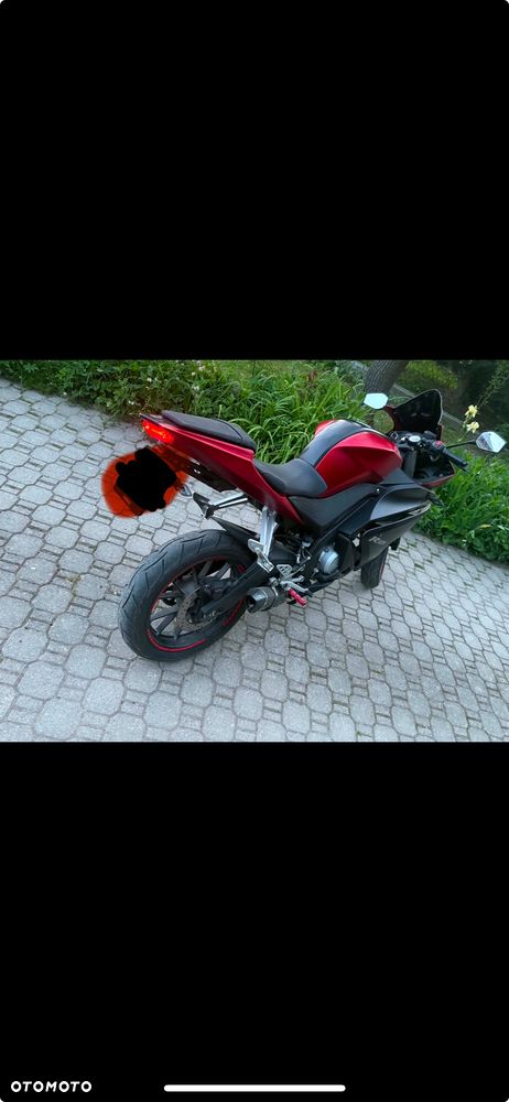 Yamaha YZF - 4