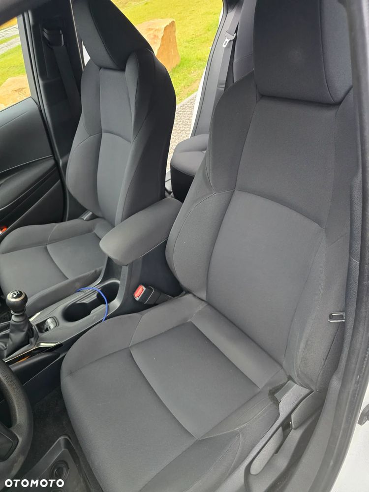 Toyota Corolla 1.2 T Active - 16