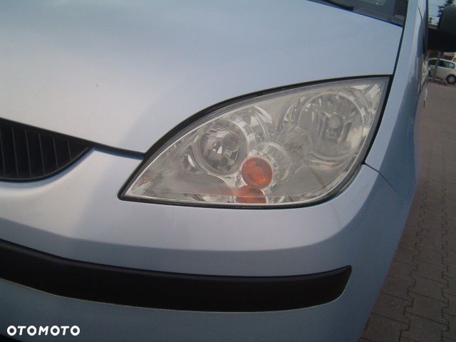 Mitsubishi Colt - 13