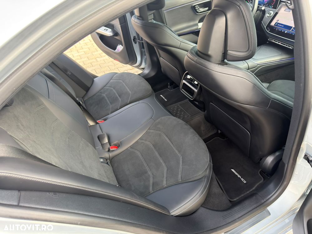 Mercedes-Benz E 220 d 4MATIC MHEV - 20