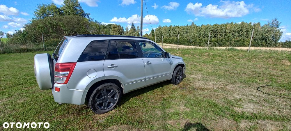Suzuki Grand Vitara 1.9 DDiS De luxe - 17