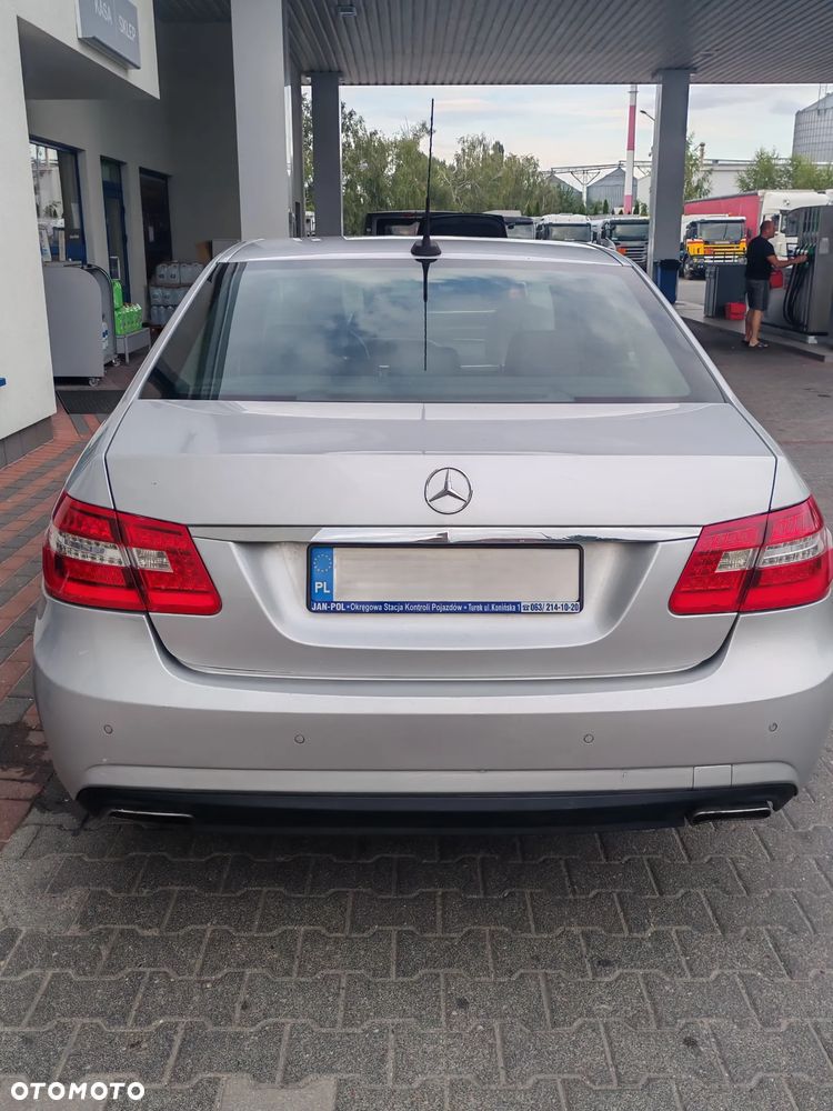 Mercedes-Benz Klasa E 200 BlueTEC 7G-TRONIC Classic - 6