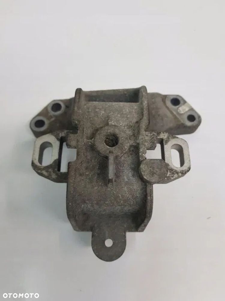 ŁAPA WSPORNIK SKRZYNI BIEGÓW PEUGEOT 407 1.6 HDI - 1