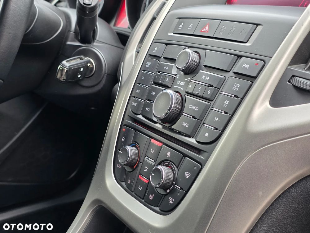 Opel Astra 1.4 T Cosmo - 30