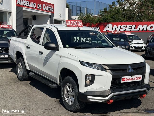 Mitsubishi L200 2.3 DI-D Space Cab Invite Strakar Look 4WD - 7