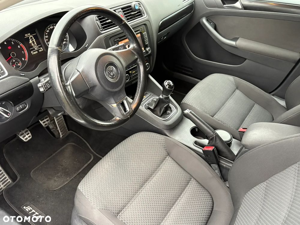 Volkswagen Jetta 1.4 TSI Comfortline - 9