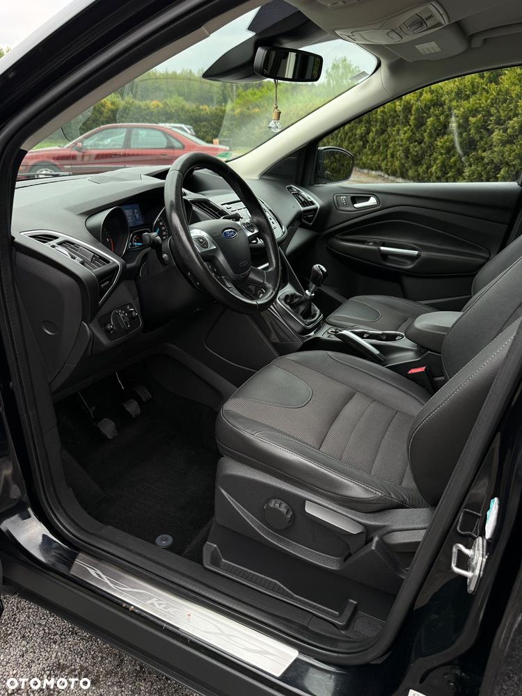 Ford Kuga 2.0 TDCi 2x4 Titanium - 9
