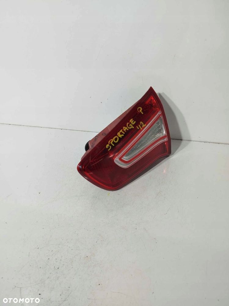 LAMPA PRAWA TYLNA W KLAPĘ KIA SPORTAGE II 10-14 - 2