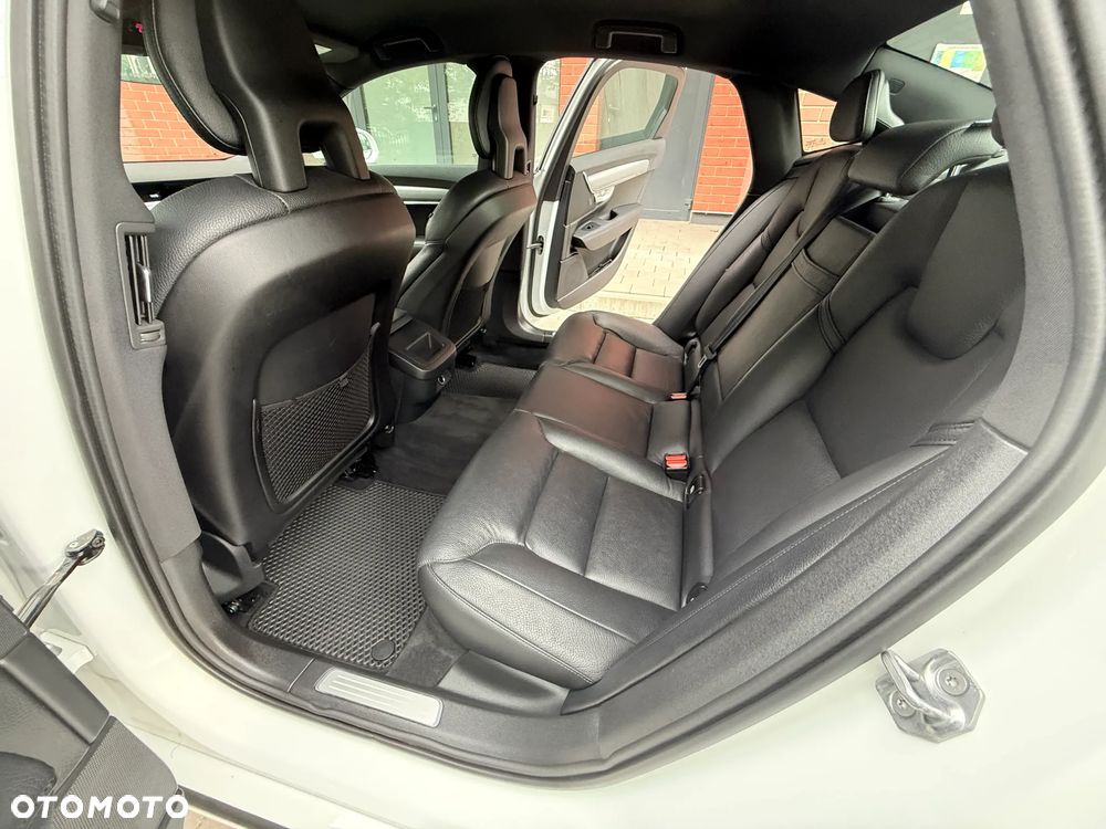 Volvo S90 D4 Momentum - 20