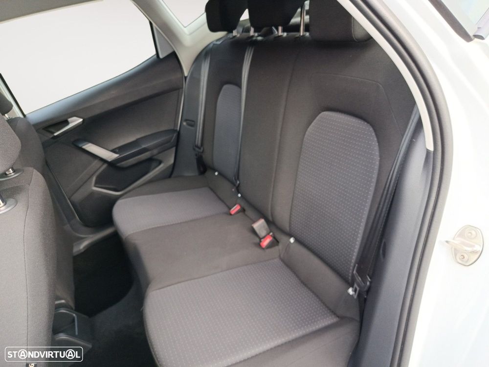 SEAT Arona 1.0 TSI Style DSG — fotografia 13