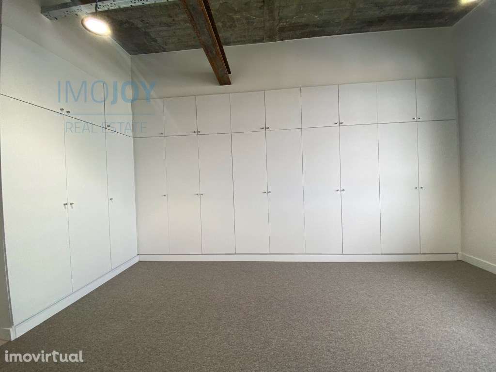 Sala de 27 m² para Arrendamento na Avenida Helen Keller - Grande imagem: 5/25