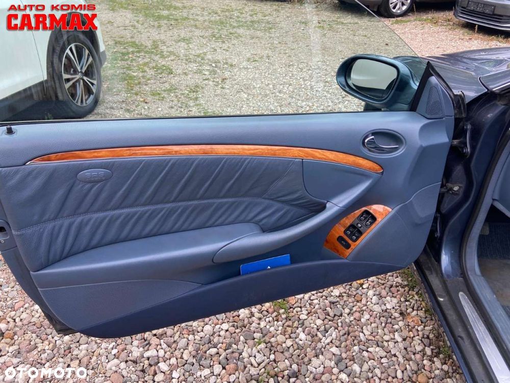 Mercedes-Benz CLK - 27