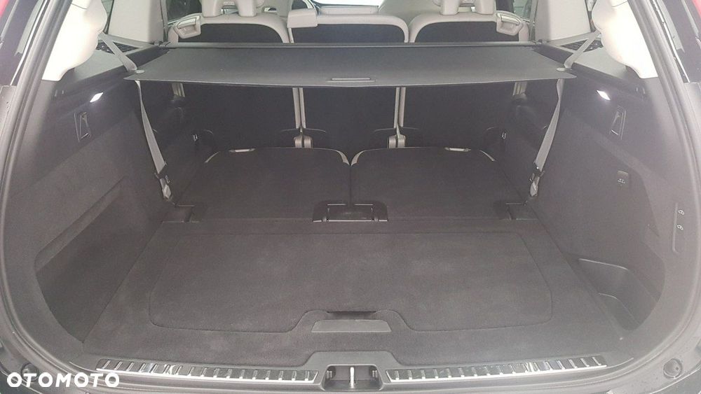 Volvo XC 90 - 17