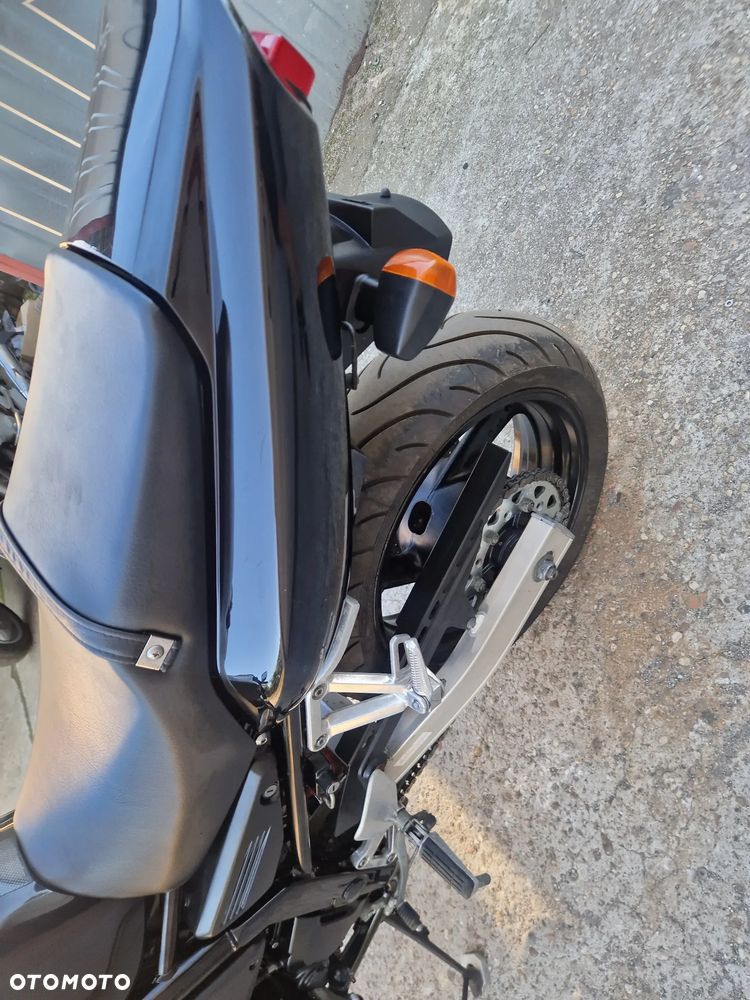 Yamaha FZ - 27