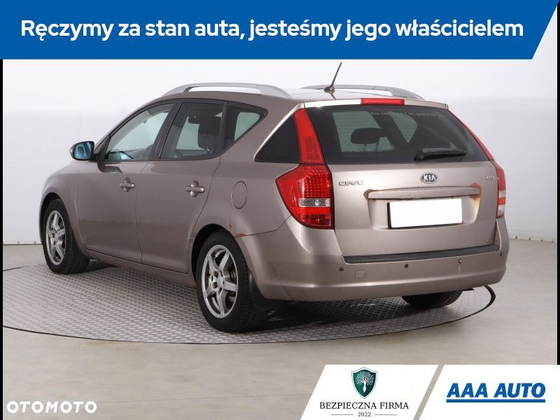 Kia Ceed - 5