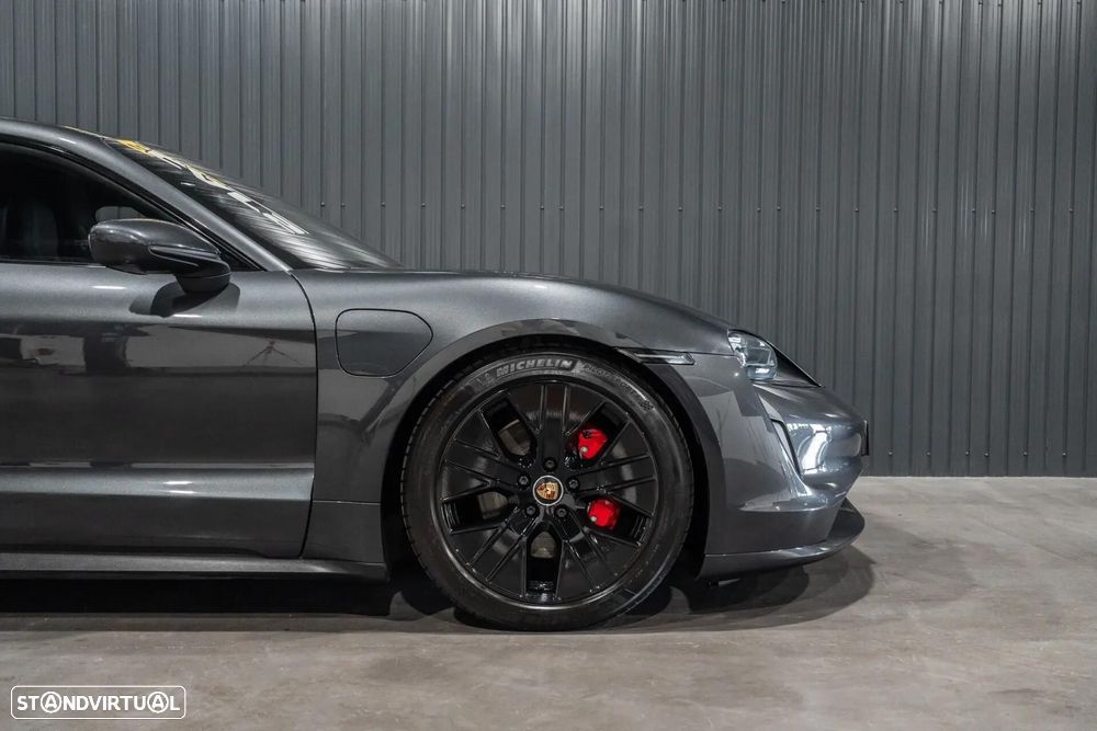 Porsche Taycan 4S - 35
