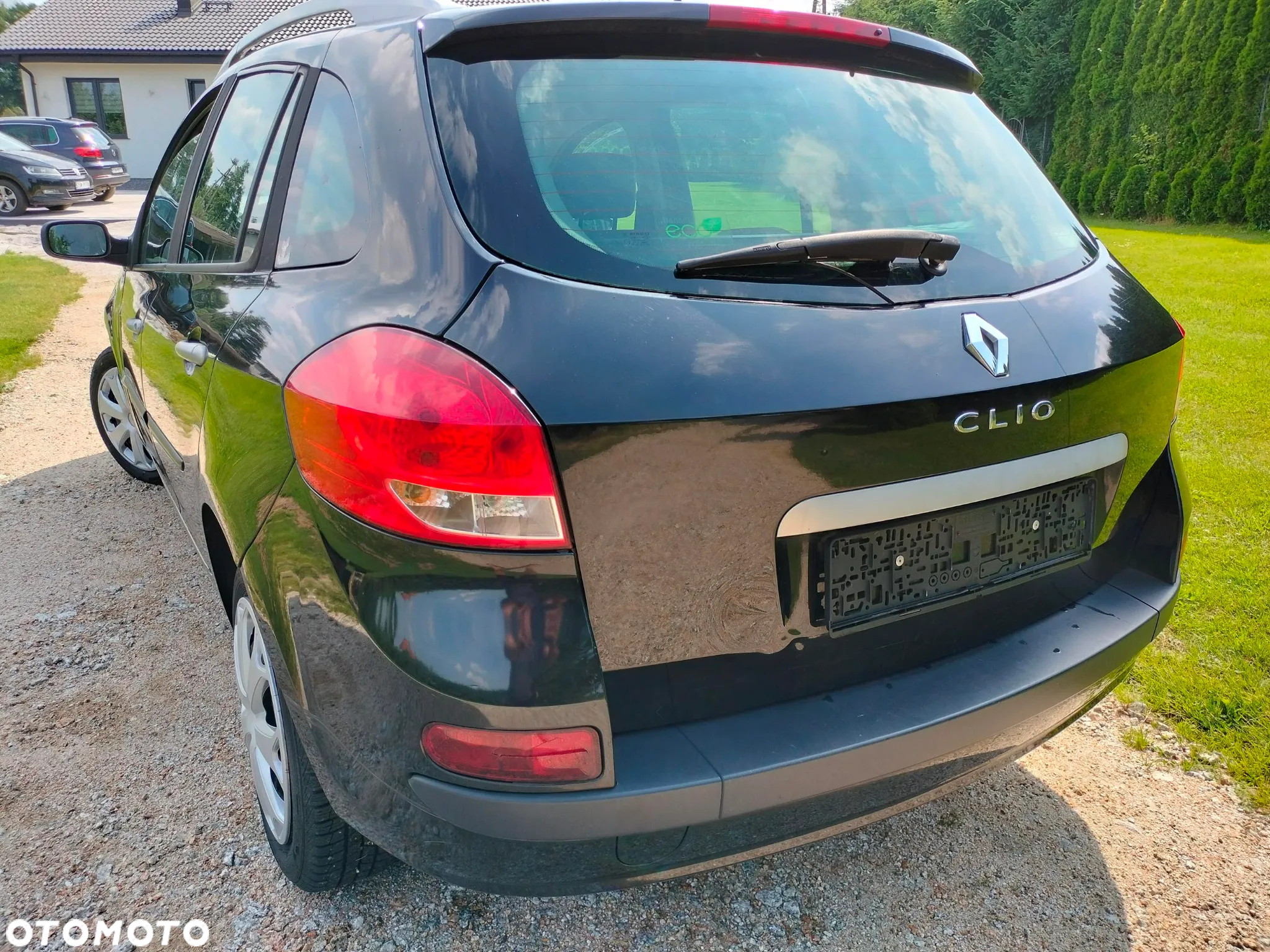 Renault Clio - 11