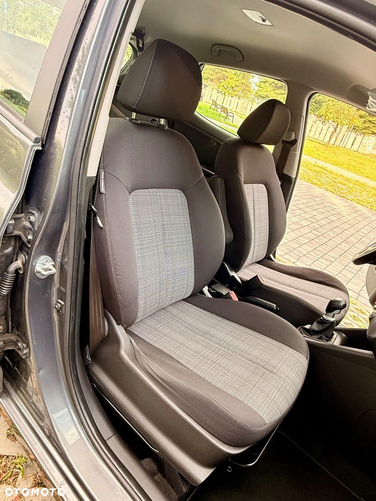 Kia Venga 1.4 S - 21