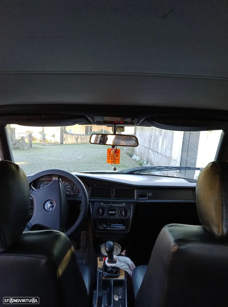 Mercedes-Benz W201 (1982-1993) 190 D 2.0 - 1