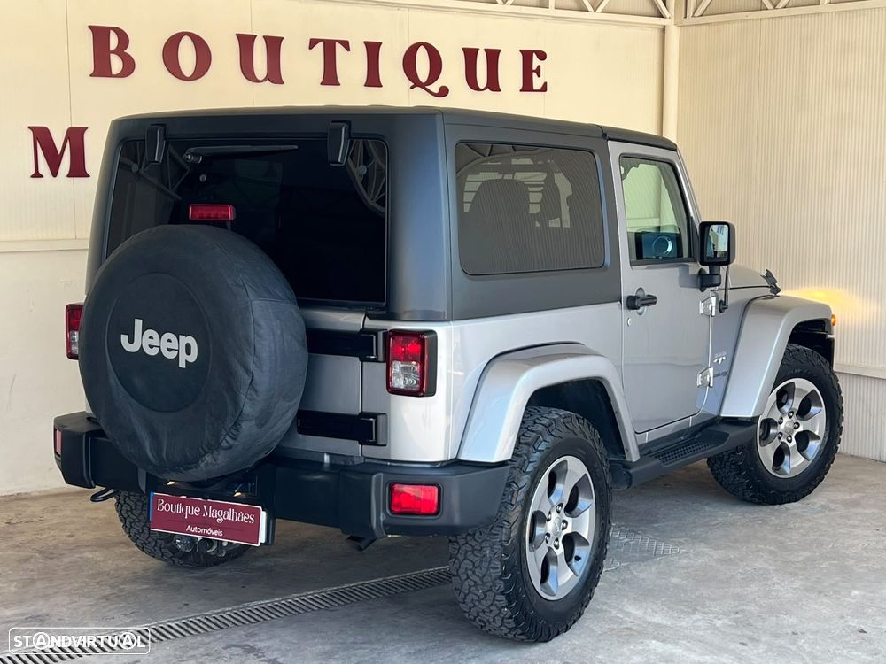 Jeep Wrangler - 10