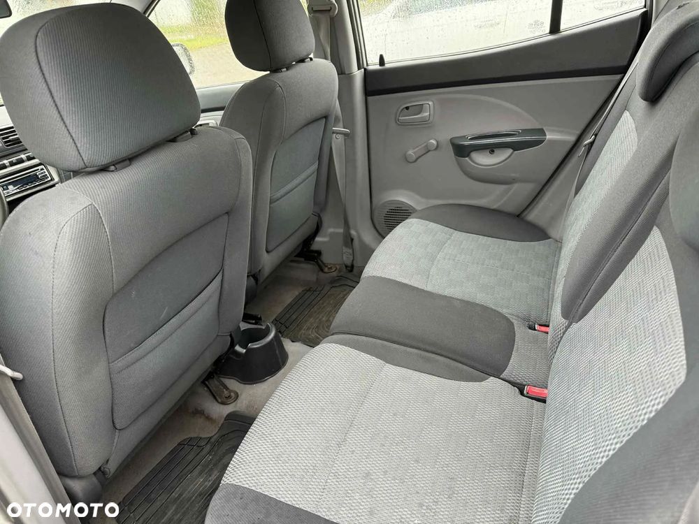 Kia Picanto - 11