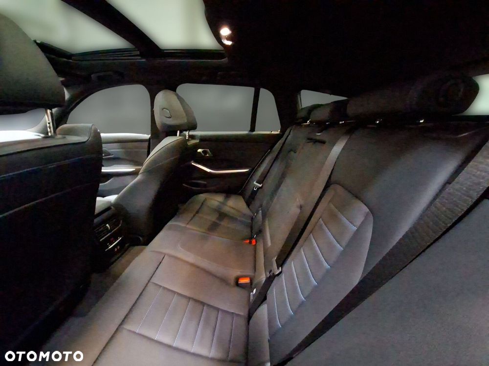 BMW Seria 3 - 18
