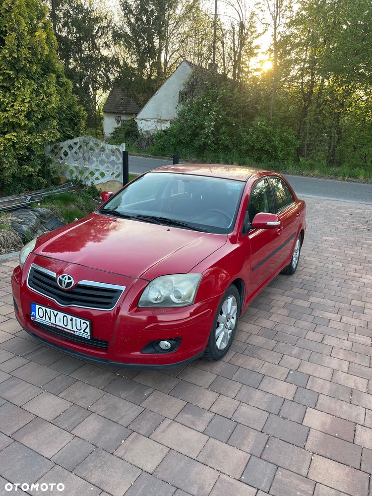 Toyota Avensis - 2