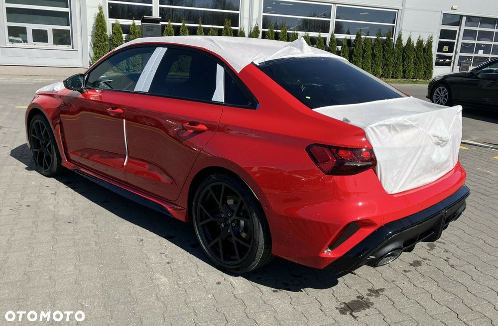 Audi RS3 Limousine - 6