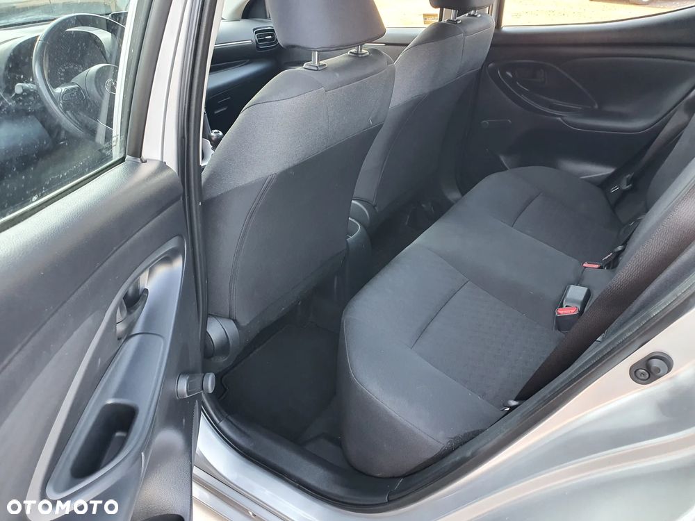 Toyota Yaris - 18
